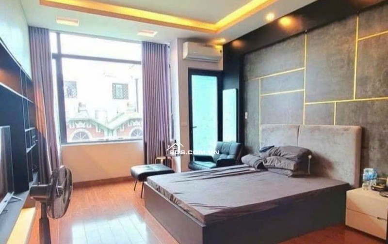 Bán nhà phân lô Tây Sơn - Lô góc 2 thoáng Gara ô tô - Kinh doanh 55m 4 tầng 19,2 tỷ