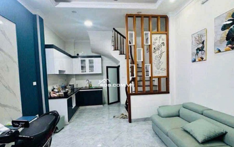 BÁN NHÀ HÀO NAM MẶT NGÕ KINH DOANH Ô TÔ - NHÀ 30M 5 TẦNG - SỔ ĐỎ NỞ NẬU THÔNG TIN CHUẨN