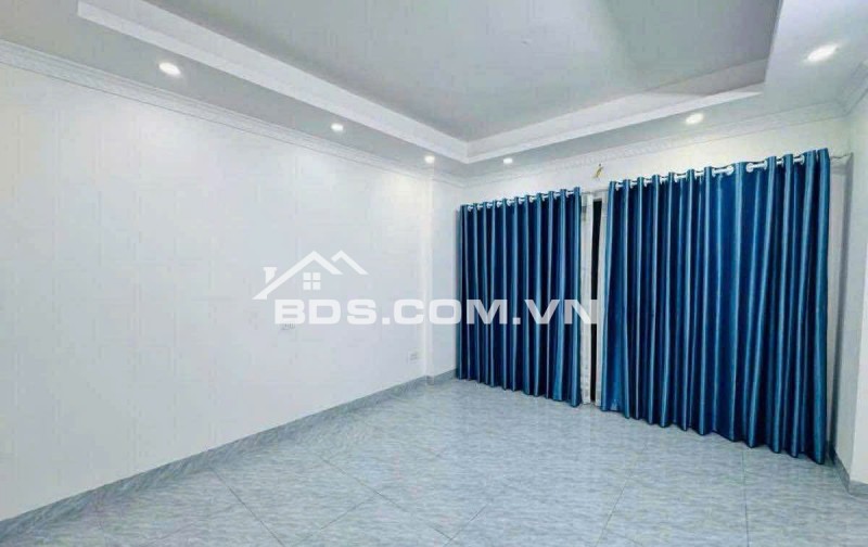 BÁN NHÀ HÀO NAM MẶT NGÕ KINH DOANH Ô TÔ - NHÀ 30M 5 TẦNG - SỔ ĐỎ NỞ NẬU THÔNG TIN CHUẨN