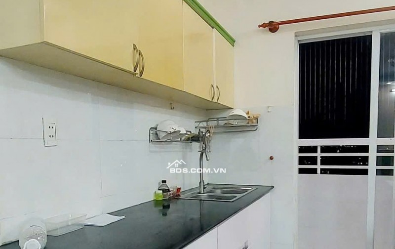 C/c Miếu Nổi, P3, Bình Thạnh: 70m2, 2pn, Tolet Nhà Mới, 11tr/th.