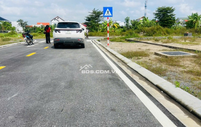 Bán lô góc tại giãn dân Hưng Long Mỹ Hào