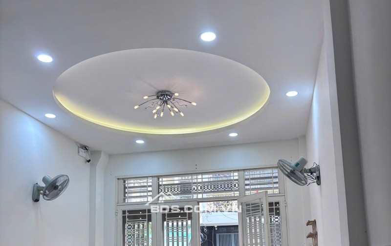 Nhà 4 tầng Bình Phú 2 P10 Q6 (4x15) giá chỉ 8 tỷ 500 có bớt