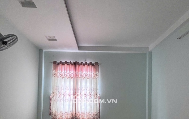 Nhà 4 tầng Bình Phú 2 P10 Q6 (4x15) giá chỉ 8 tỷ 500 có bớt