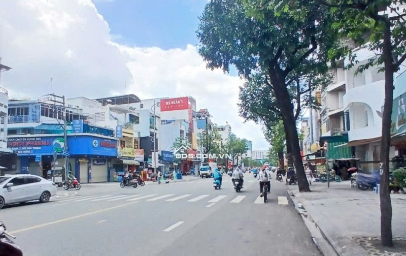 Nhà 4 tầng MT Hậu Giang P5 Q6 HĐ thuê 69tr giá 41 tỷ TL