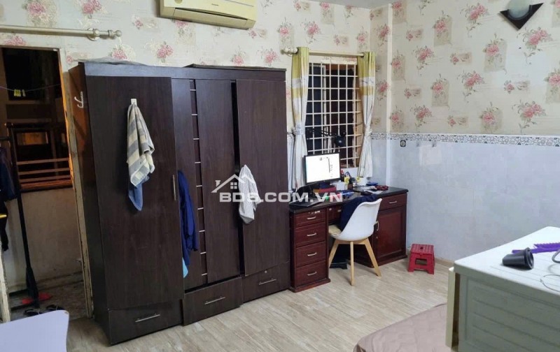 Chung cư Bàu cát, P10,Tân BÌnh căn 70m2, 2p ngủ giá 9tr/th