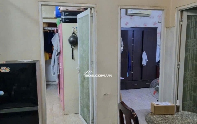 Chung cư Bàu cát, P10,Tân BÌnh căn 70m2, 2p ngủ giá 9tr/th