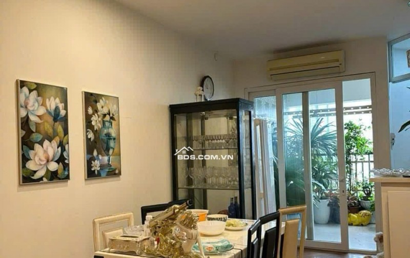 C/c Kim Hồng, Vườn Lài, TP: Căn góc 2p ngủ, 2wc, full nội thất, 9 triệu, 85m2