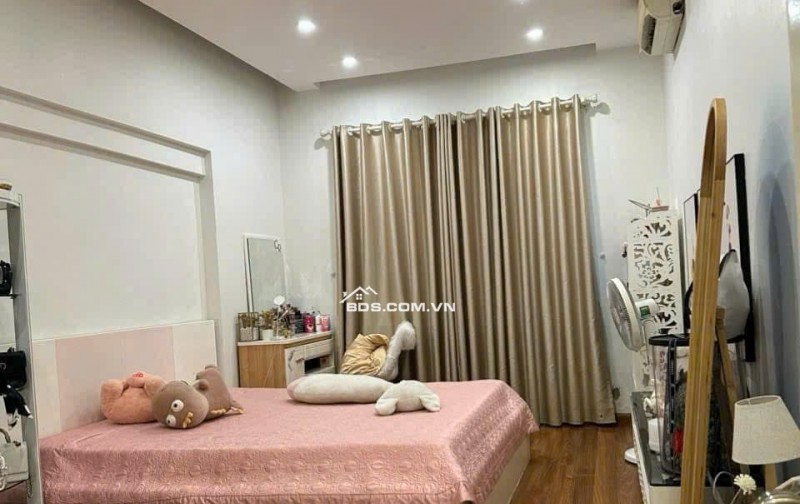 C/c Kim Hồng, Vườn Lài, TP: Căn góc 2p ngủ, 2wc, full nội thất, 9 triệu, 85m2