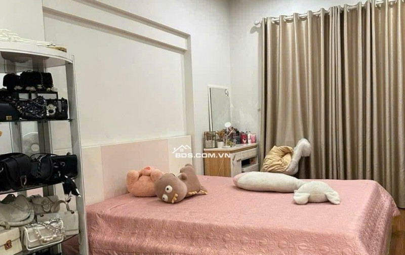 C/c Kim Hồng, Vườn Lài, TP: Căn góc 2p ngủ, 2wc, full nội thất, 9 triệu, 85m2