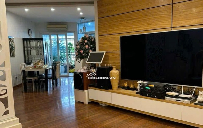 C/c Kim Hồng, Vườn Lài, TP: Căn góc 2p ngủ, 2wc, full nội thất, 9 triệu, 85m2