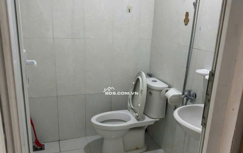 Giá 8tr7/tháng, C/c Miếu nổi, Vũ Huy Tấn, BT, 57m2, 1PN, 1WC, Nhà mới.