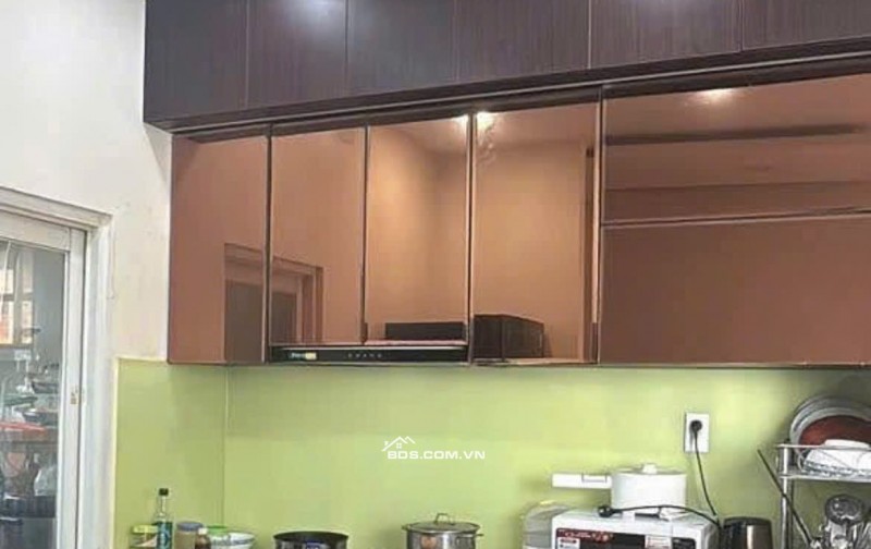 Căn hộ Nam Kỳ Khởi Nghĩa, Q3: 90m2, 2p ngủ rộng, Nội thất, 10tr7/th.