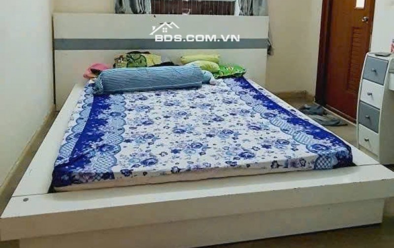 C/c Miếu Nổi, P3, Bình Thạnh: 70m2, 2pn, Tolet Nhà Mới, 11tr/th.