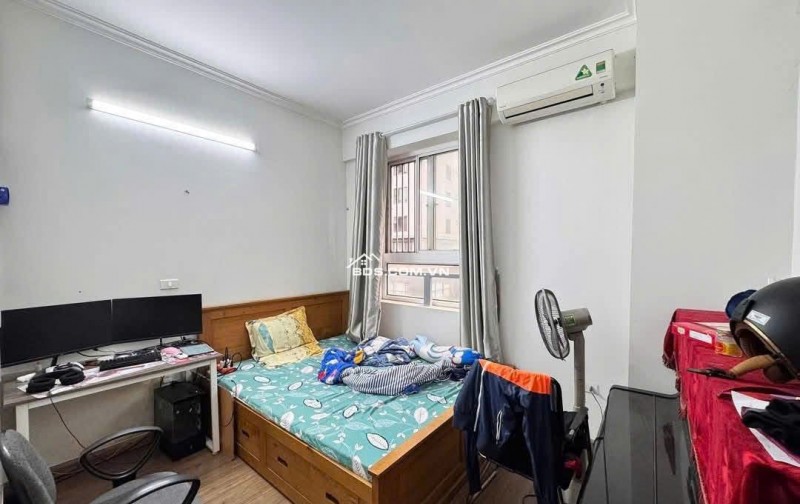 Chung cư Võ Thị Sáu, Q3, 97m2, 2PN, 2WC, Nội thất mới, 12tr/th.