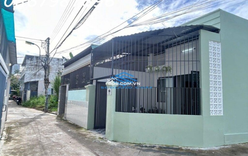 Bán căn nhà cấp 4 lô góc 2 mặt tiền đường Đặng Lộ, Vĩnh Hải, Nha Trang