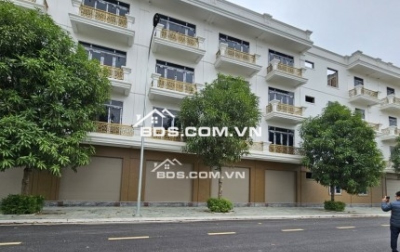Bán căn thương mại tầng 1 chung cư Ruby, Lam Sơn - Đông Vệ, TPTH. Giá CĐT. Nhận nhà kinh doanh ngay