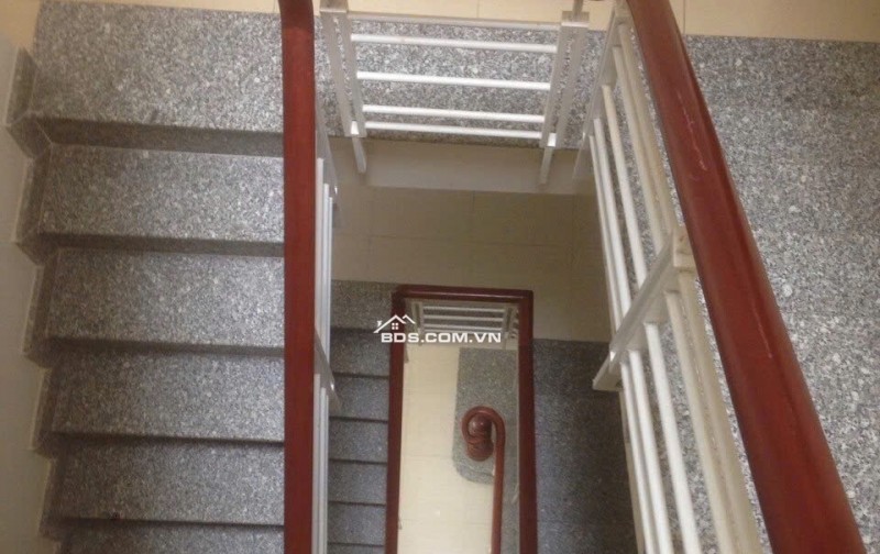 Chính chủ cho thuê nhà mặt tiền đường Hoa Bằng - trung tâm quận Tân Phú