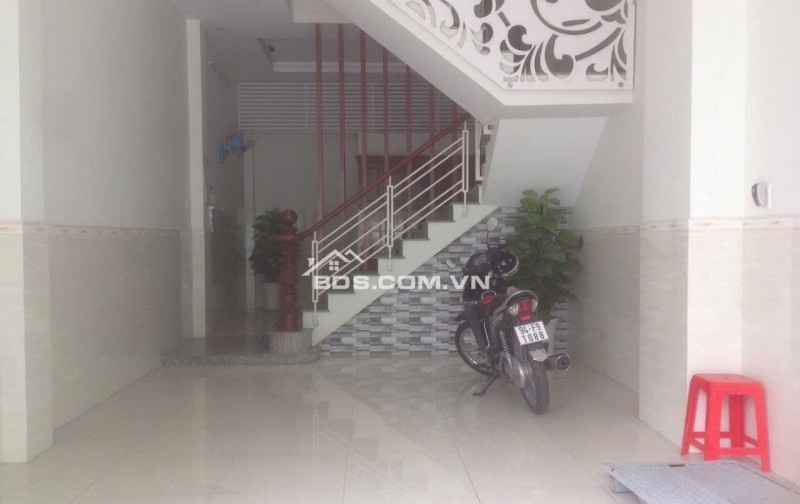 Chính chủ cho thuê nhà mặt tiền đường Hoa Bằng - trung tâm quận Tân Phú