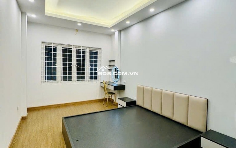 Bán Nhà Thịnh Liệt,DT33m,Giá Hơn 7 Tỷ,Ngõ Thông ,oto 15m