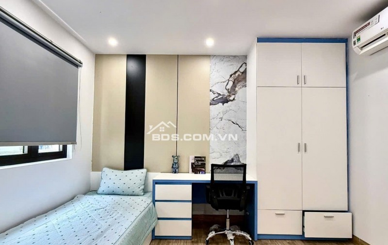 BÁN NHÀ 3 tầng 3 mê kiệt  Lê Độ kiệt 3m5 ô tô đậu đỗ gần nhà  “ tặng Fuul nội thất như hình “