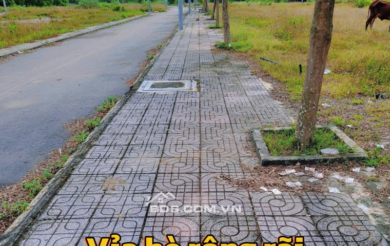 Bán lô đất gần KDL Sơn Tiên,tiện ích đầy đủ,dân cư ở đông,thổ cư 100%