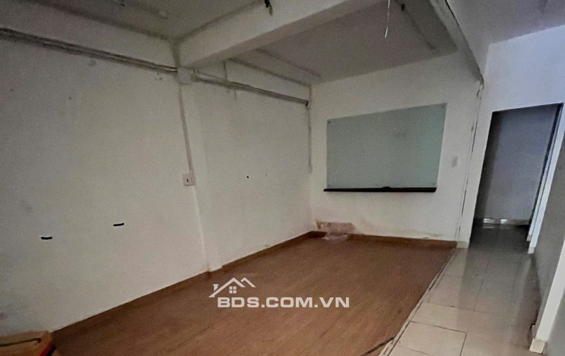  MẶT TIỀN BÀ HOM Q.6 SỐC! NHÀ 2 TẦNG 4M X 20M CHỈ 30 TRIỆU/THÁNG! CHỐT GẤP KẺO MẤT!