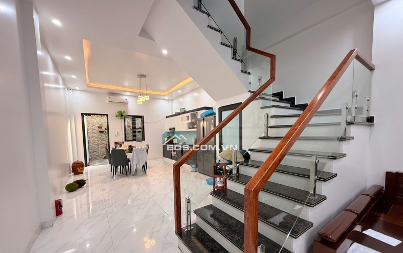 Bán Nhà 3 Tầng Độc Lập Có Sân Cổng Riêng – Ngõ 358 Đà Nẵng, Ngô Quyền, Hải Phòng