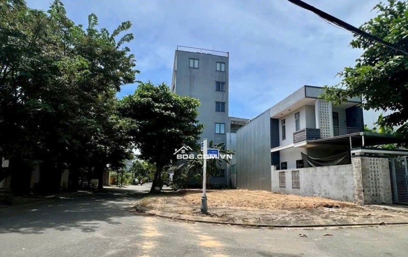 Chào bán đất lô góc Bàu Mạc 6 + Bàu Mạc 5 Hòa Khánh,  Đà Nẵng 
 Diện tích khủng : 177m²( Ngang 8.5mx 21,5m)