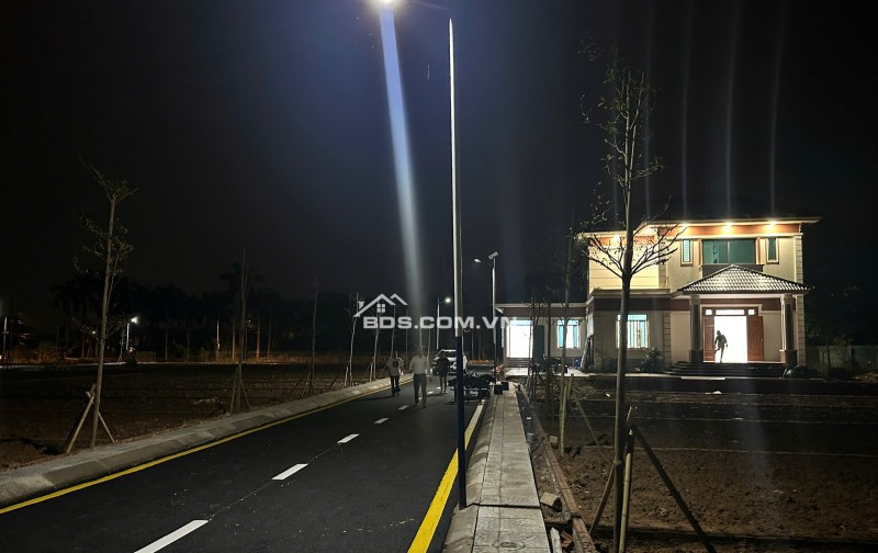 Hàng nóng mới ra- Gía F0 chưa qua đầu tư ngay tại ngã tư lục quân