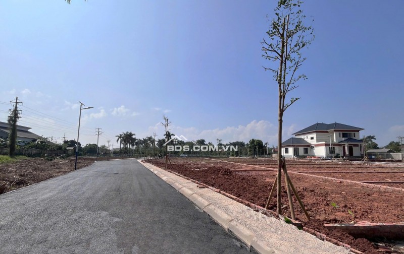 Hàng nóng mới ra- Gía F0 chưa qua đầu tư ngay tại ngã tư lục quân