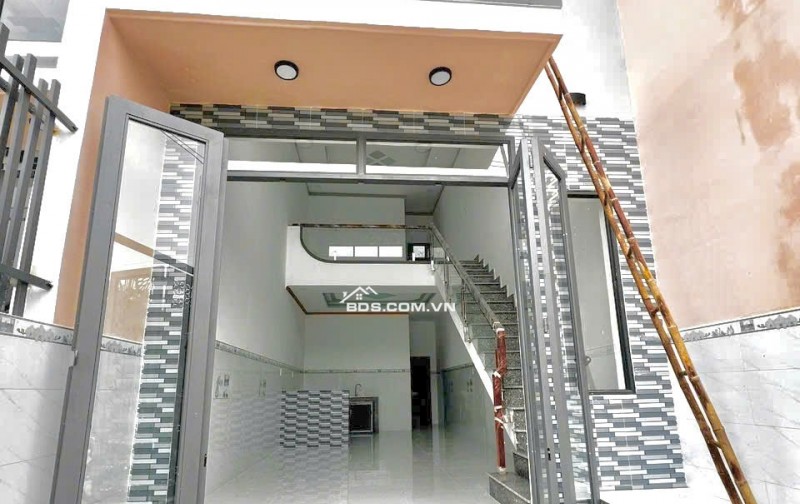 NHÀ CHÍNH CHỦ DT 64M2, GIA 980TR, SHR