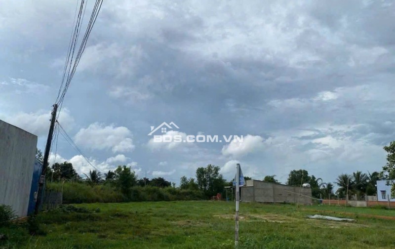 SỞ HỮU NGAY LÔ ĐẤT MT NHỰA BÀU CÔNG, GẦN DỰ ÁN HẬU NGHĨA, NGANG KHỦNG 28.6M. LH:0858540123