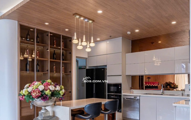 CĂN HỘ PENTHOUSE VINHOME CENTRAL PARK BÌNH THẠNH 166M2 GIÁ 25,5 TỶ, SỔ ĐỎ, TIỆN NGHI ĐẦY ĐỦ, VỊ TRÍ VÀNG THUẬN TIỆN