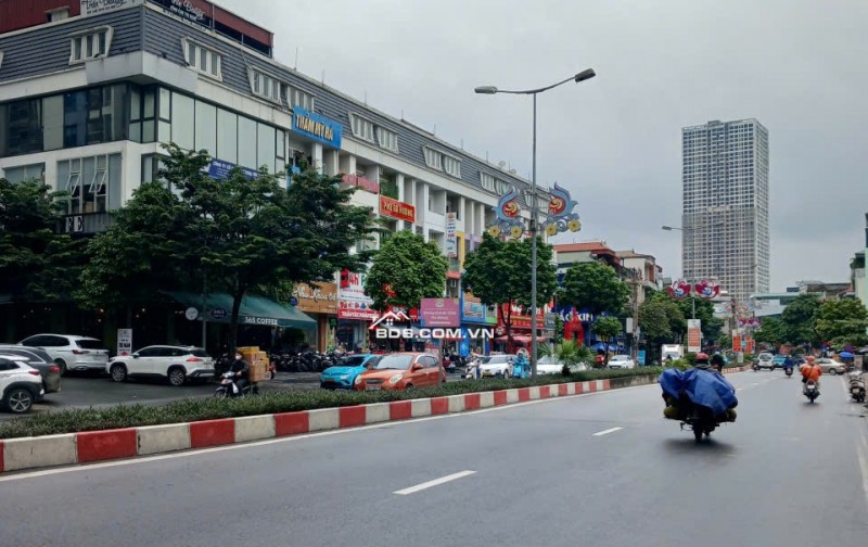 Lô góc 2 vỉa hè 3 thoáng 60 m2 5 tầng Đường ô tô đậu thoải mái, chỉ có tại Himlam Vạn Phúc