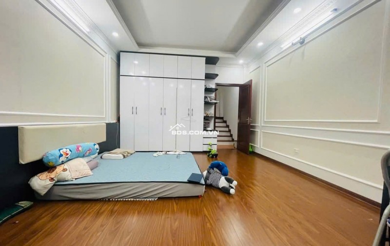 Hơn 8 Tỷ- Nhà Phố Võ Chí Công/ Xuân La- Xây mới- Dt 35m2, 5 tầng- Đối Diện Lotte Mall- Gần Bãi Ô Tô