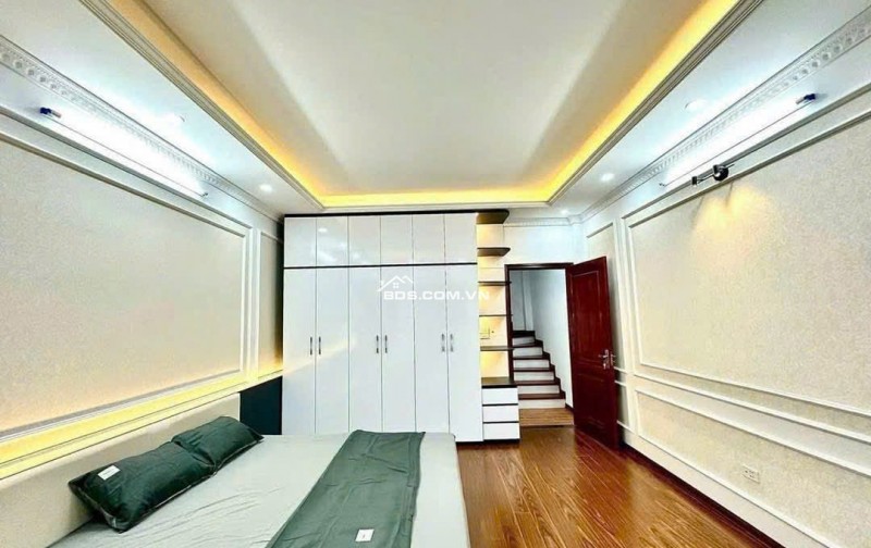 Hơn 8 Tỷ- Nhà Phố Võ Chí Công/ Xuân La- Xây mới- Dt 35m2, 5 tầng- Đối Diện Lotte Mall- Gần Bãi Ô Tô