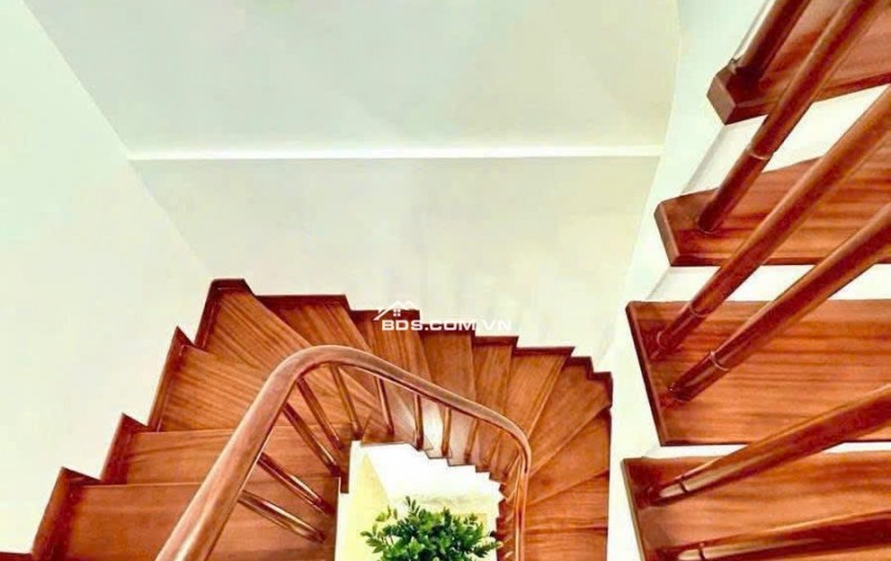 Hơn 8 Tỷ- Nhà Phố Võ Chí Công/ Xuân La- Xây mới- Dt 35m2, 5 tầng- Đối Diện Lotte Mall- Gần Bãi Ô Tô