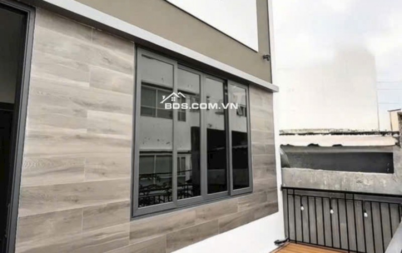 Nhà Xây Mới 1 Trệt. 2 Lầu. Sân thượng -2 PN. 3WC. Ban công lớn 6 Tỷ 250