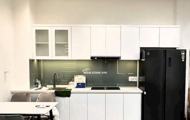 Nhà Xây Mới 1 Trệt. 2 Lầu. Sân thượng -2 PN. 3WC. Ban công lớn 6 Tỷ 250