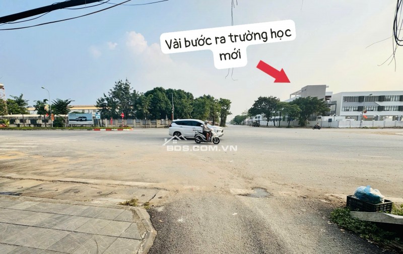 63m sát đường Lê Hữu Tựu -