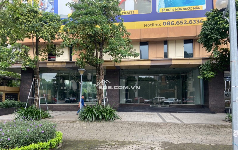 Cho thuê MBKD lô góc 2 mặt tiền tại 6th Element, 28$/ m2, 243 m2, Tây Hồ, Hà Nội