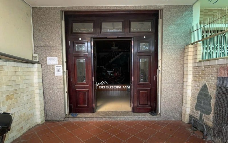 Nhà đẹp giá đầu tư.
CC bán nhà mặt tiền Lê Hồng Phong, Nam Nha trang.