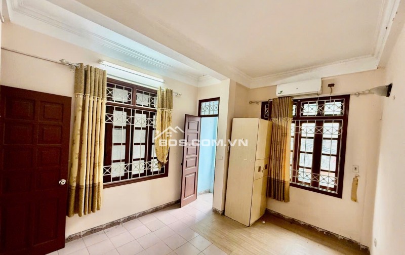 NHÀ ĐẸP PHỐ MINH KHAI – 32M² – 4 TẦNG – 7,3 TỶ – NGÕ THÔNG THOÁNG – GẦN OTO