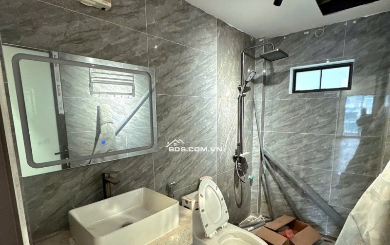 PHỐ CỔ NGỌC LÂM -- LB- TIỀN NHỎ DIỆN TÍCH TO, NHÀ MỚI 45M2--- 9,9 TỶ