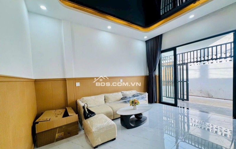  Nhà đẹp cần bán. 900tr với 103m2 ngay tại Tân An Hội, Củ Chi. Sổ Hồng Riêng