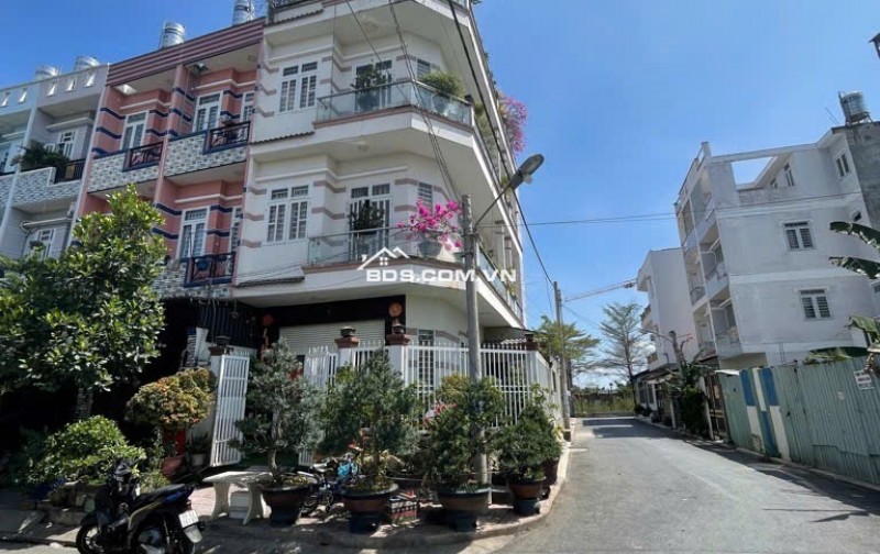 Bán nhà căn góc 2 mặt tiền đường 12m – 1527 Lê Văn Lương, Nhà Bè – giá chỉ 7,8 tỷ