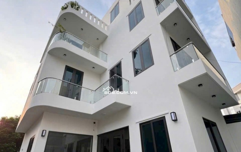 BIỆT THỰ MINI CẠNH NGỌC THỤY  LONG BIÊN - 90M2- 4 TÂNG -- FULL NT - NHÀ  MỚI 3 MẶT THOÁNG-  HƠN 9 Ỷ