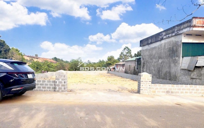 Siêu phẩm cho bác nào muốn xây biệt thự, hoặc nhà xưởng  tại Đồng Vàng - Phú Mãn - Quốc Oai - Diện tích : 451m2  giá 16tr/m