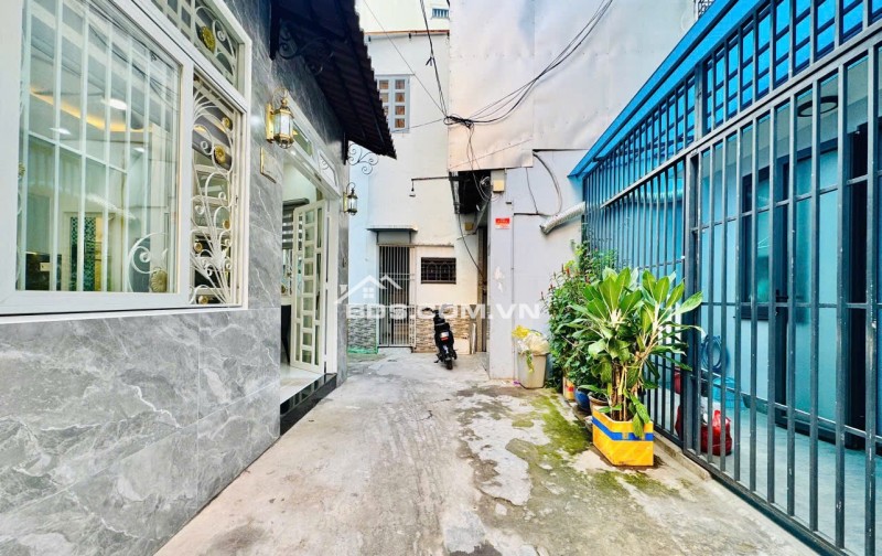 SIÊU PHẨM THÍCH QUẢNG ĐỨC – PHÚ NHUẬN  5 TẦNG ĐẸP - NGANG KHỦNG 5.4M - FULL NỘI THẤT