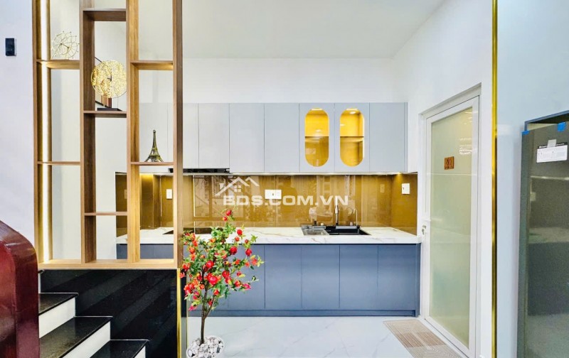 SIÊU PHẨM THÍCH QUẢNG ĐỨC – PHÚ NHUẬN  5 TẦNG ĐẸP - NGANG KHỦNG 5.4M - FULL NỘI THẤT